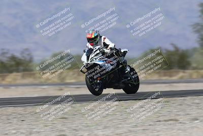 media/Dec-01-2025-Moto Forza (Mon) [[2daa91e15f]]/1-Advanced Group/Session 3 Turn 3 Exit Bump Pans/